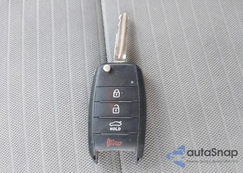 2015 Kia Forte Lx z USA, uszkodzony, nr VIN KNAFX4A62F5333017